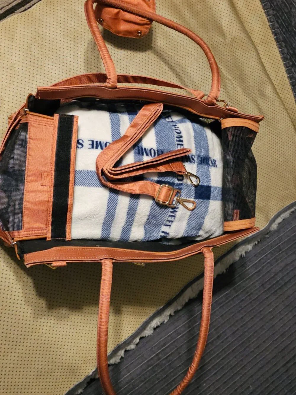 Luxury Airline-Approved Pet Carrier – Like New – Designer Handbag Style